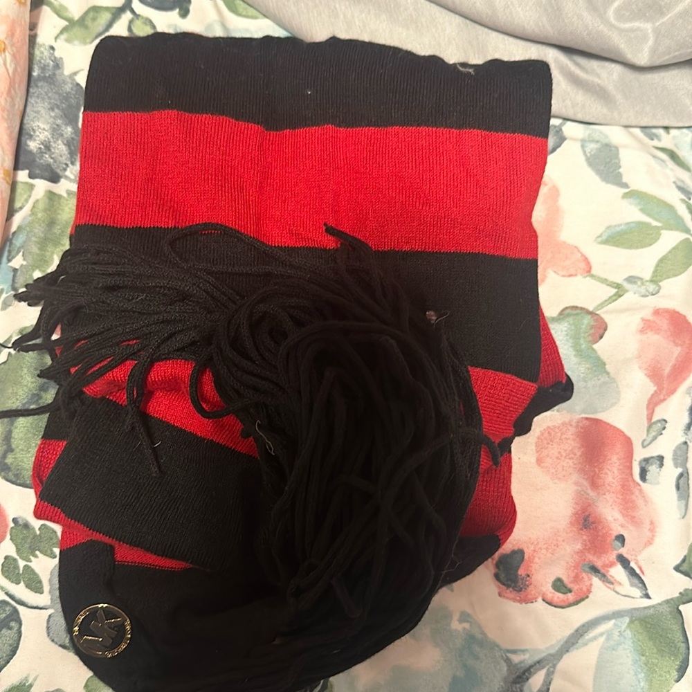 Red and black Michael Kors, scarf with fringe